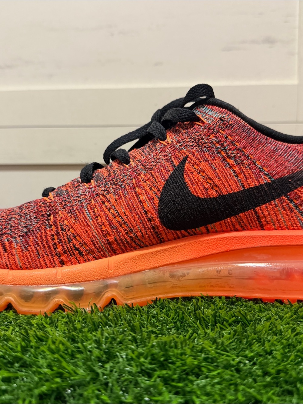 Nike Kids Flyknit Sneaker - Orange/Black